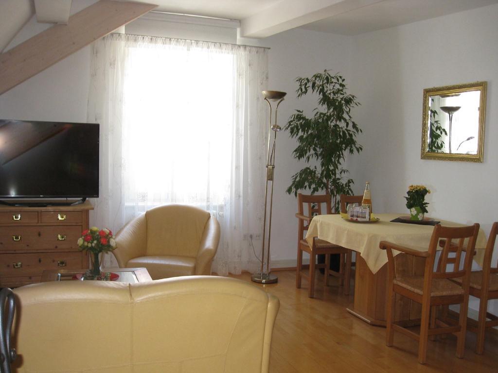 Ferienwohnung Damkroeger 林道 外观 照片